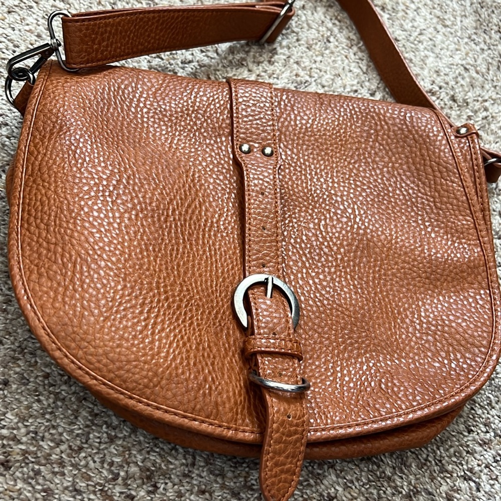 Crossbody - Picture 6 of 9